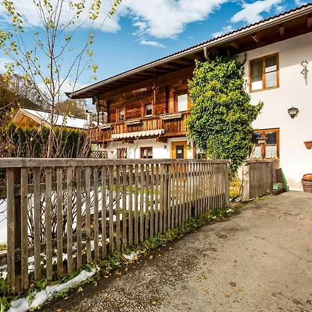In Near Thurn Pass Skiing, Cleaning Included * Jochberg