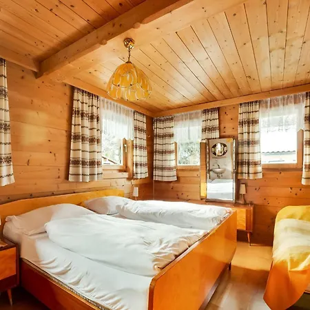 In Near Thurn Pass Skiing, Cleaning Included Casa de Férias *
